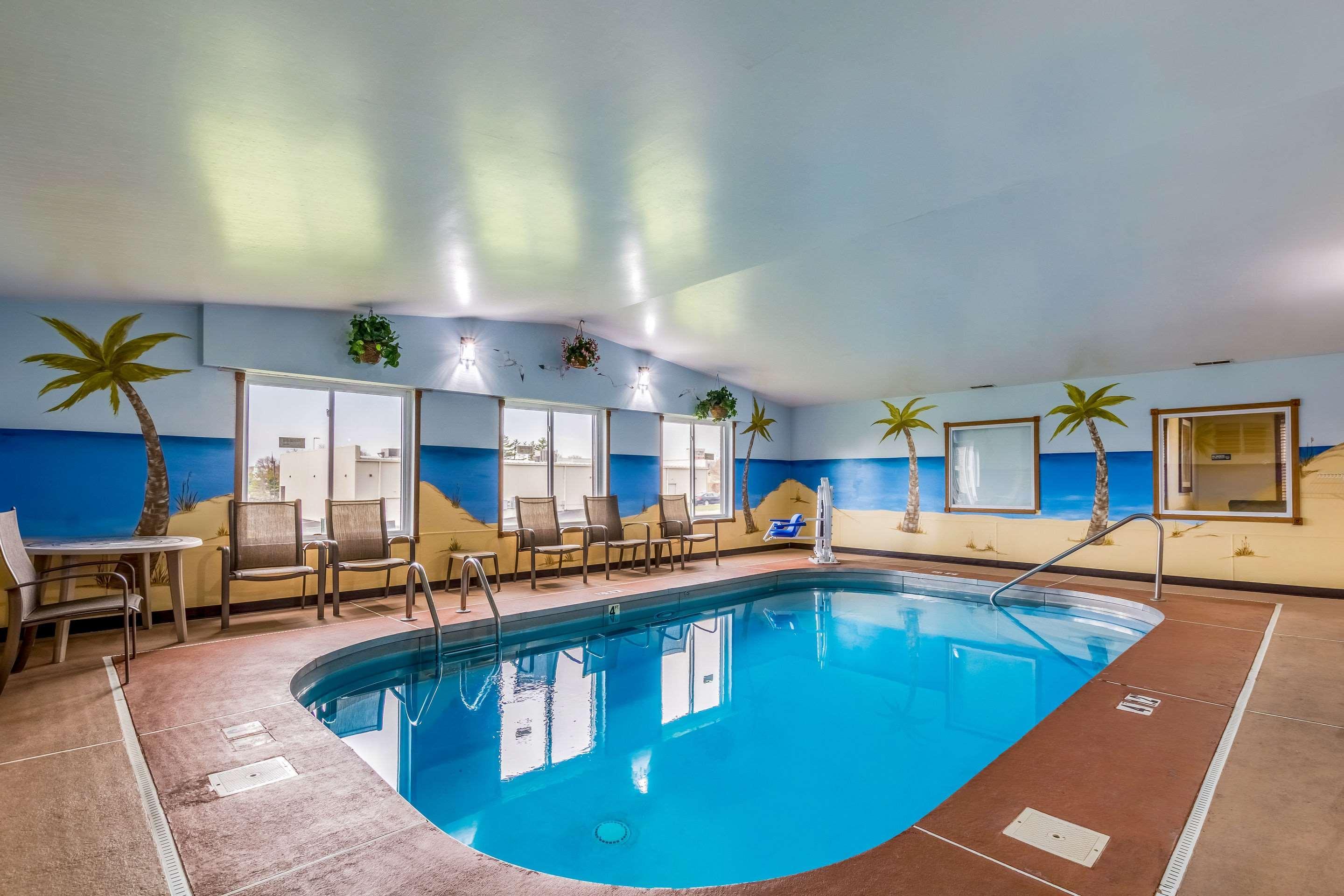 Quality Inn I-74 Batesville Εξωτερικό φωτογραφία