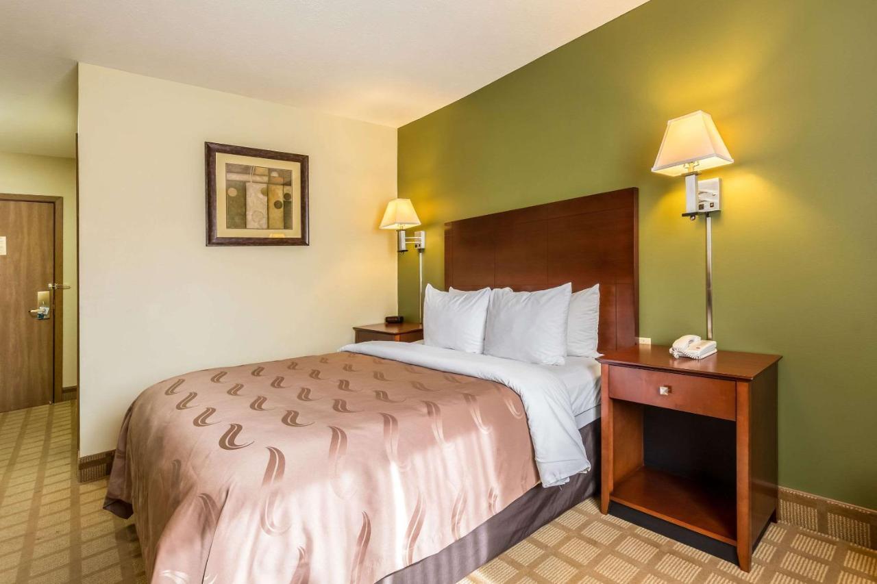 Quality Inn I-74 Batesville Εξωτερικό φωτογραφία
